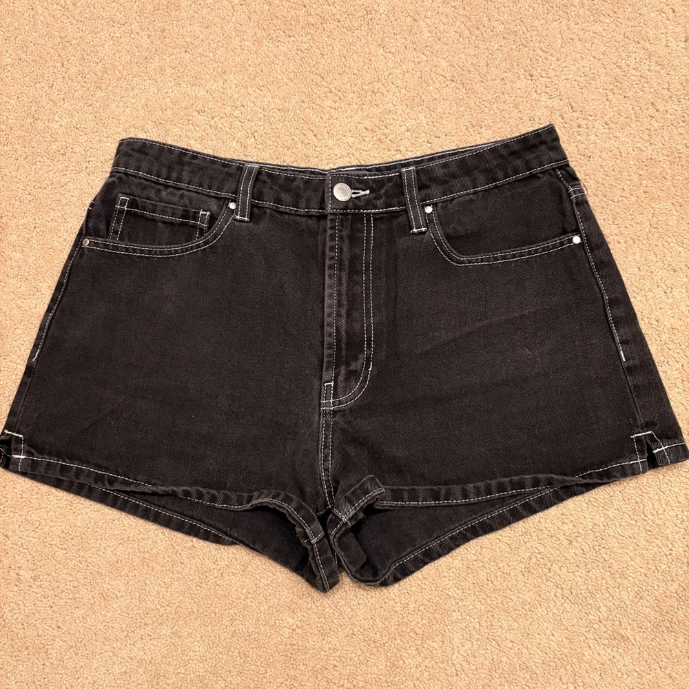 Indigo Rising Black Denim Shorts Size 9 Waist 29 High Rise Shorty Festival Goth